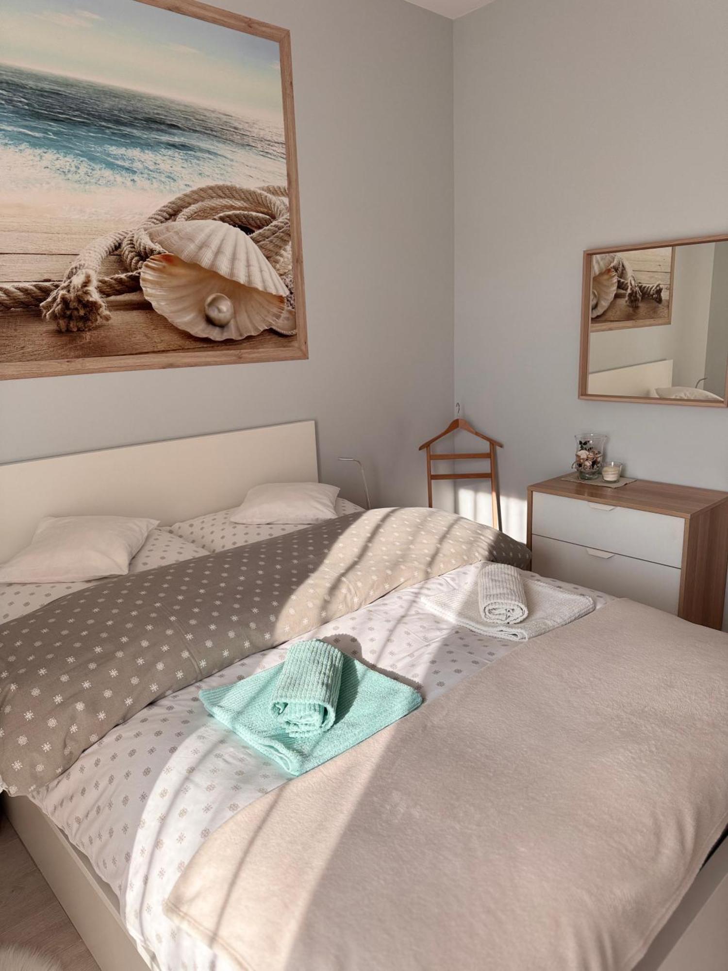 Neptun Park 4 Osobowy Przy Plazy Апартаменти *